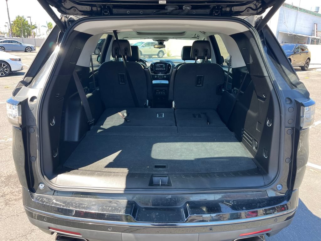Used 2018 Chevrolet Traverse Premier w/ Redline Edition FWD image 11