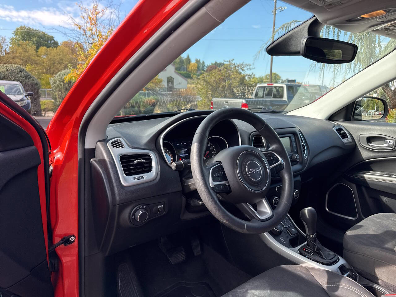 Used 2018 Jeep Compass Sport image 10