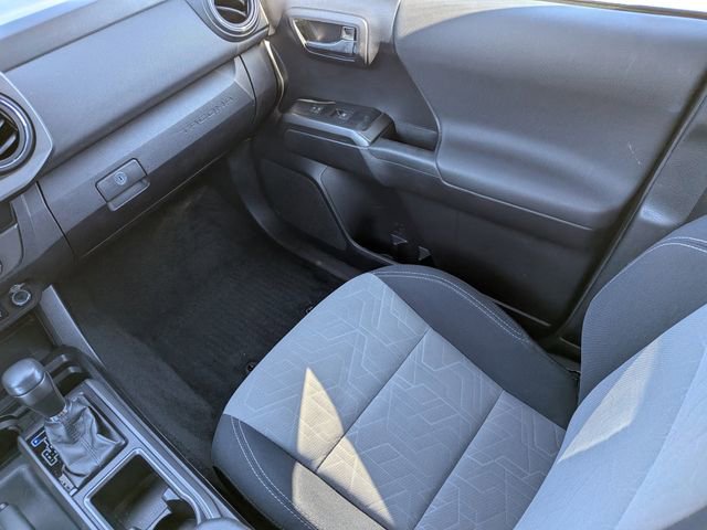 Used 2021 Toyota Tacoma TRD Off-Road image 15