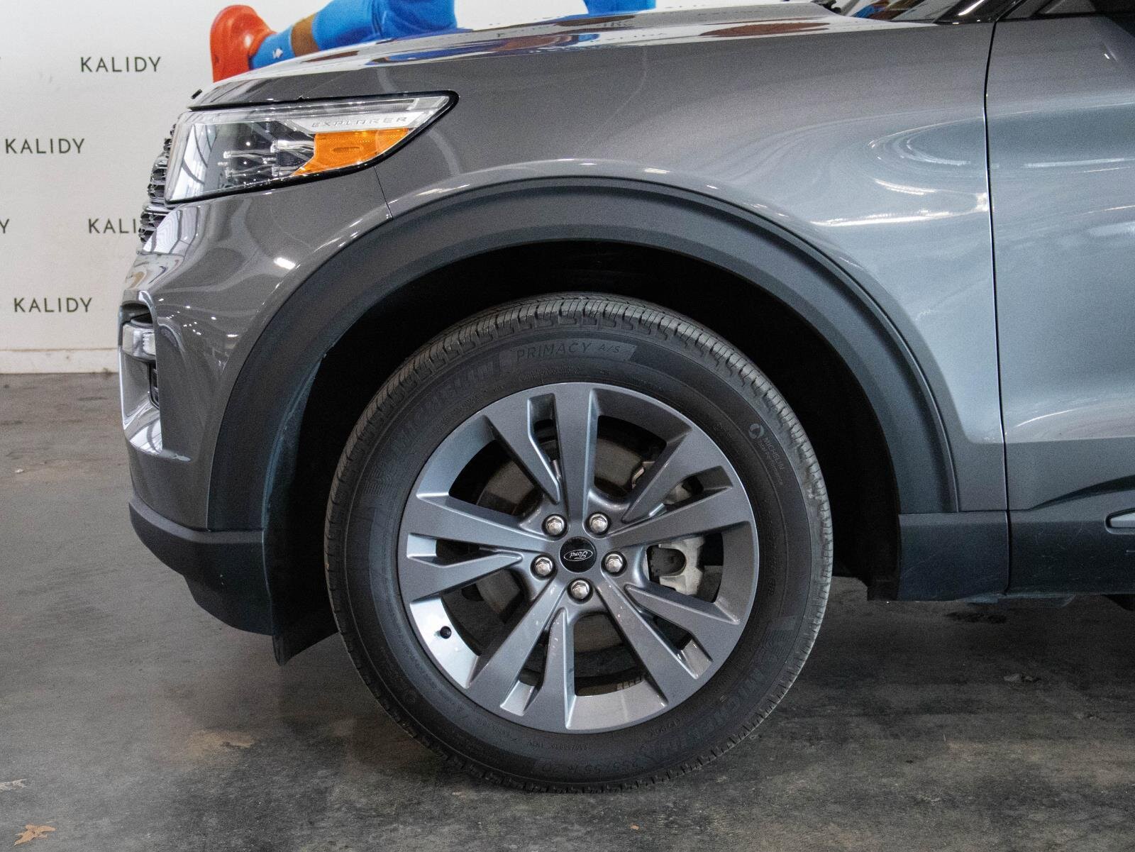 Used 2023 Ford Explorer XLT w/ Equipment Group 202A image 15