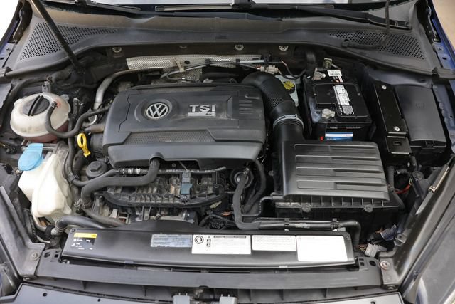 Used 2016 Volkswagen Golf 4-Door AWD/4WD image 23