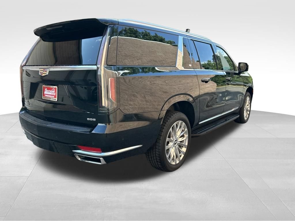 Used 2023 Cadillac Escalade ESV Premium Luxury RWD image 5