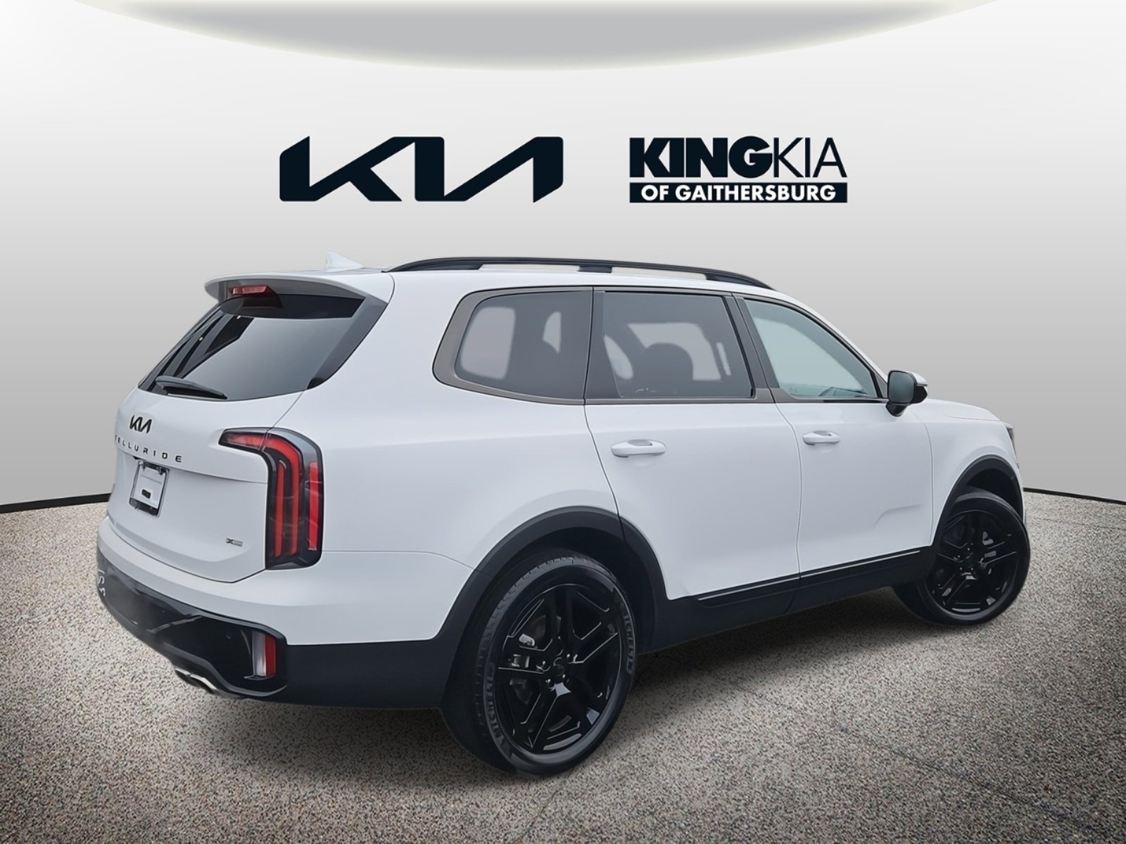 Used 2025 Kia Telluride SX X-Line image 3