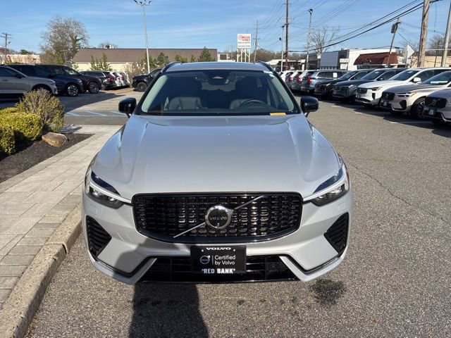 Used 2025 Volvo XC60 B5 Plus AWD/4WD image 8