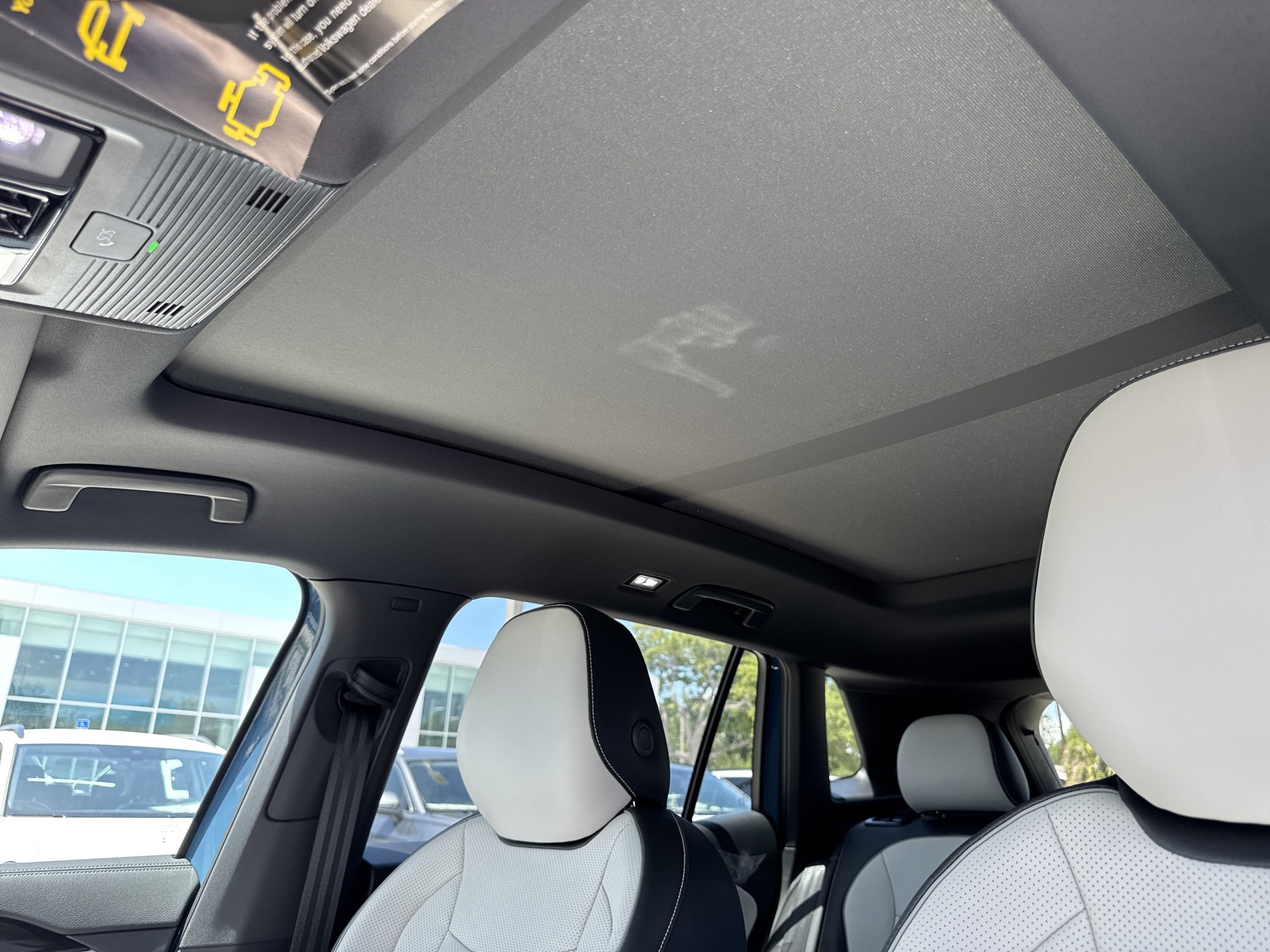 New 2026 Volkswagen Tiguan SEL R-Line AWD/4WD image 23
