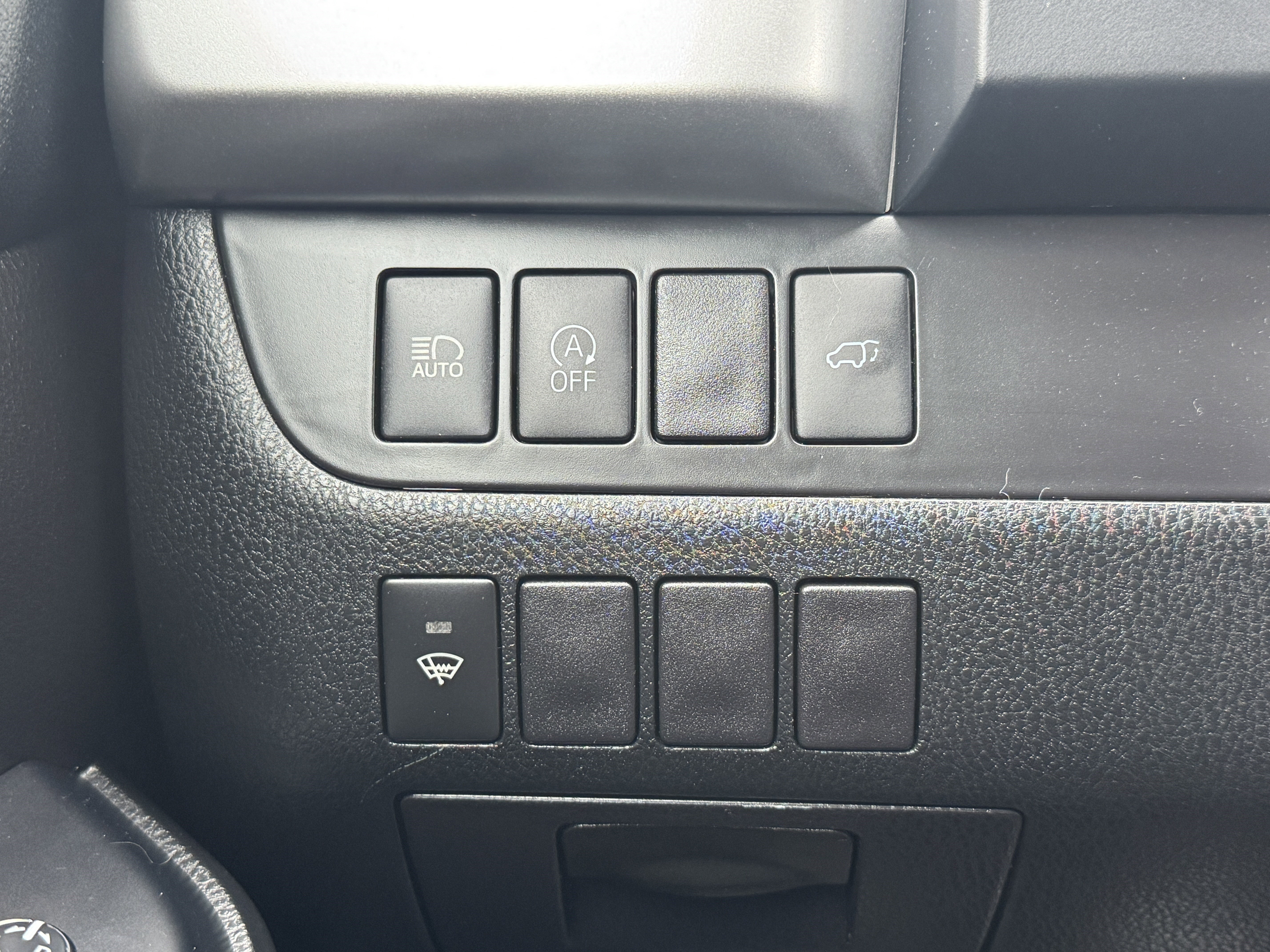 Certified 2019 Toyota Highlander Plus AWD/4WD image 30
