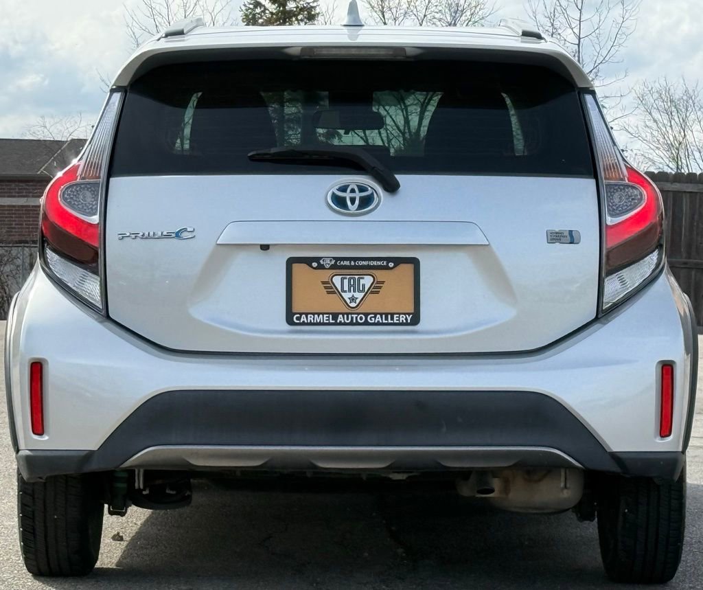 Used 2018 Toyota Prius C Two FWD image 4