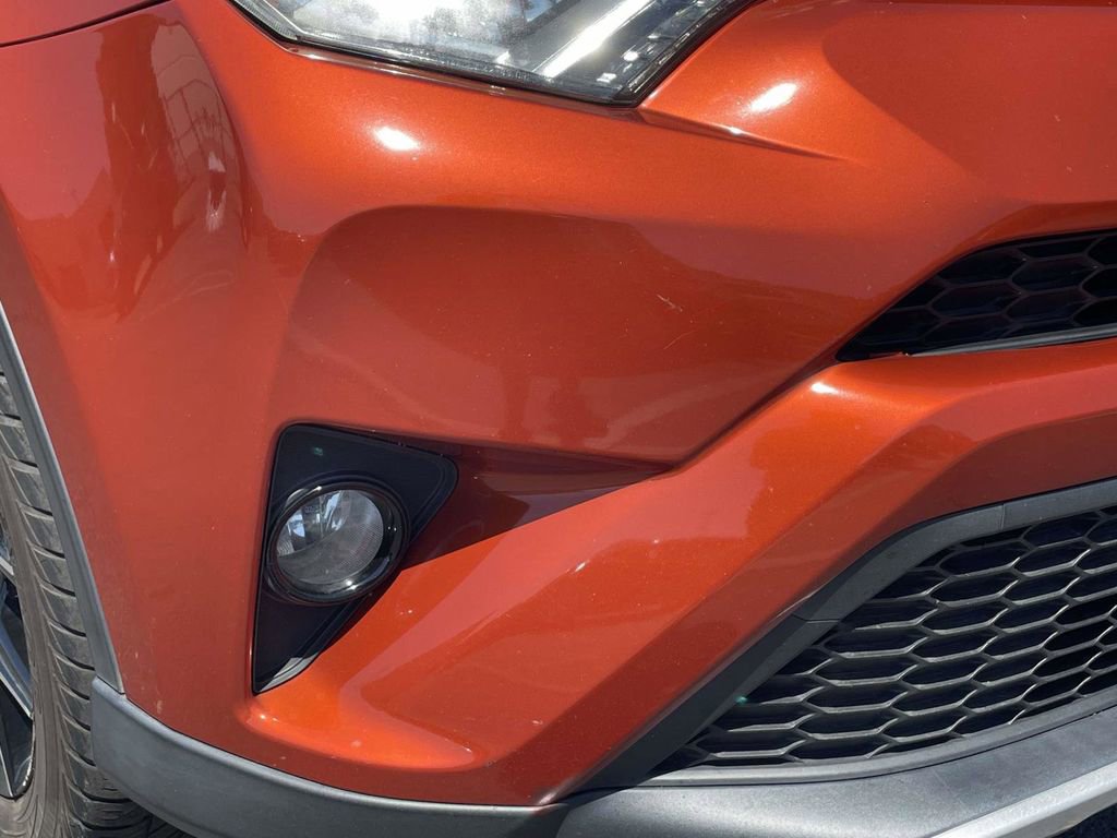 Used 2016 Toyota RAV4 SE AWD/4WD image 6