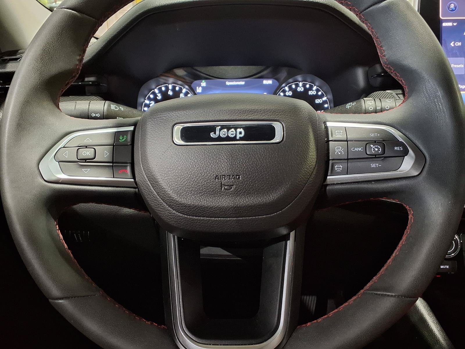 Used 2022 Jeep Compass Trailhawk AWD/4WD image 13