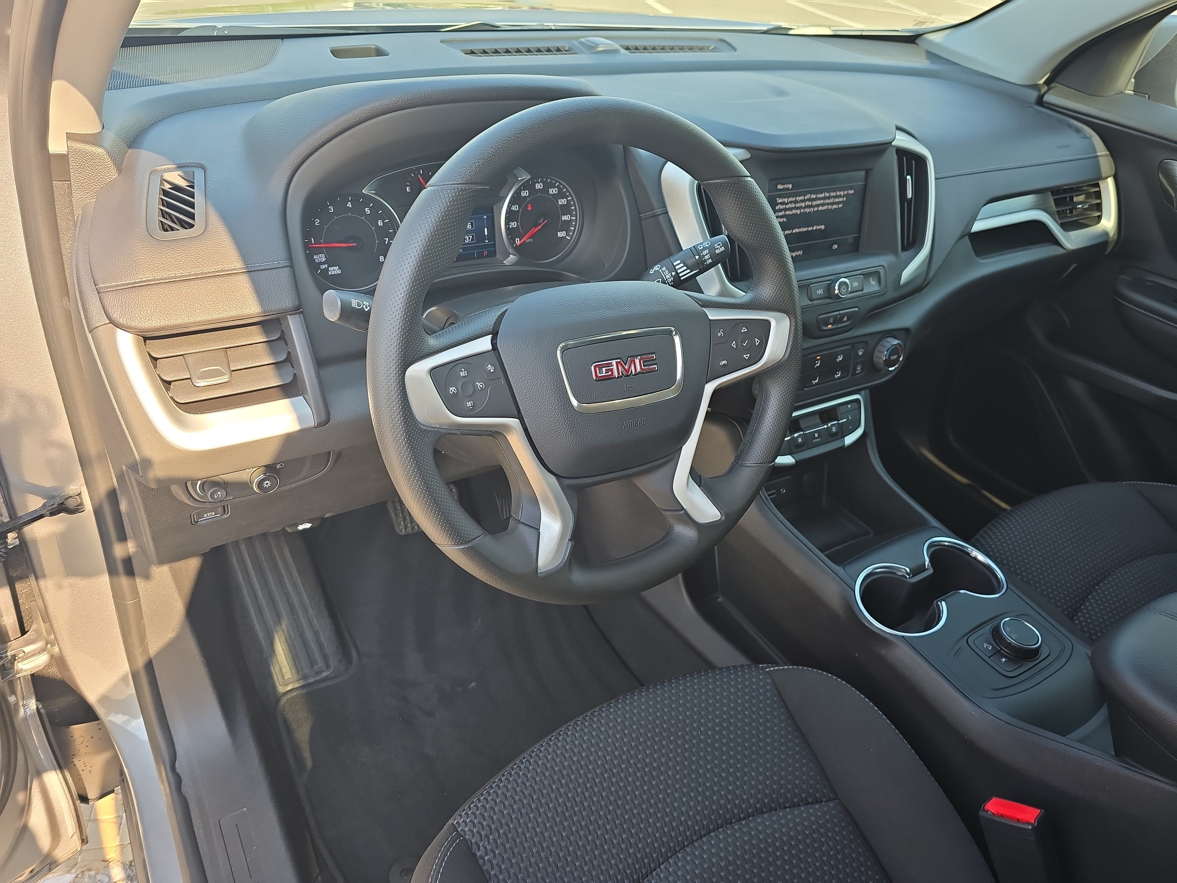 Used 2023 GMC Terrain SLE FWD image 15