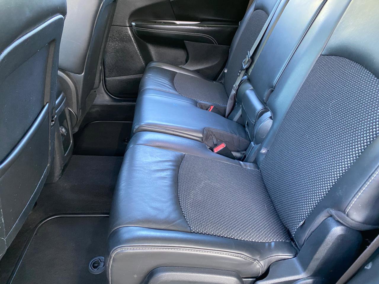 Used 2016 Dodge Journey Crossroad w/ Popular Equipment Group image 30