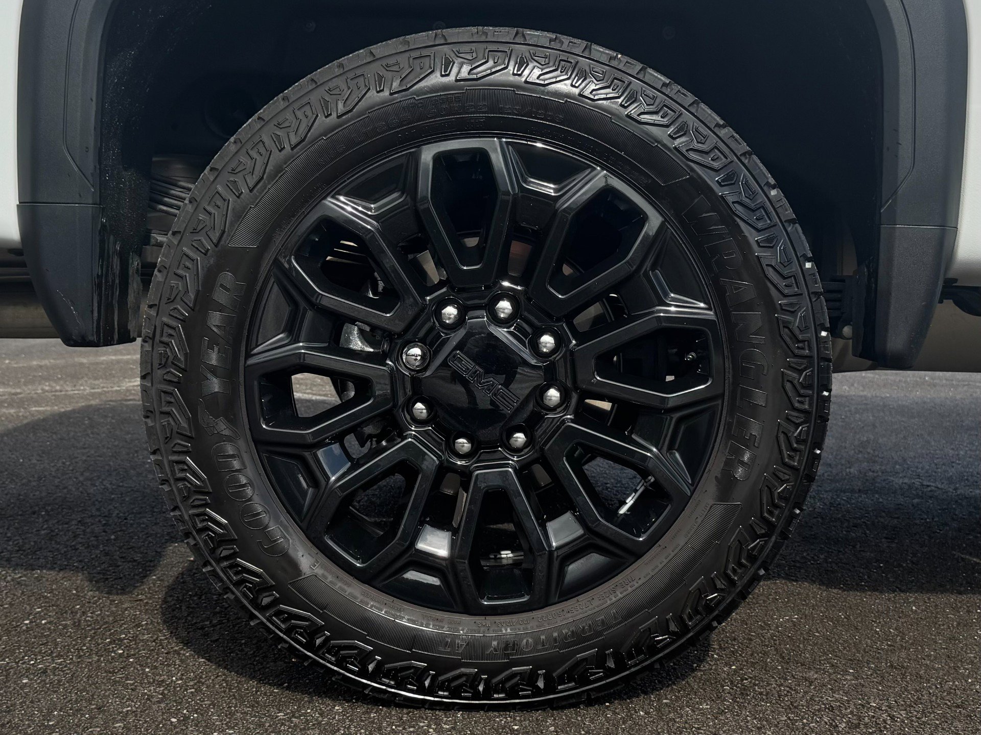 Used 2024 GMC Sierra 2500 AT4 w/ AT4 Preferred Package image 70