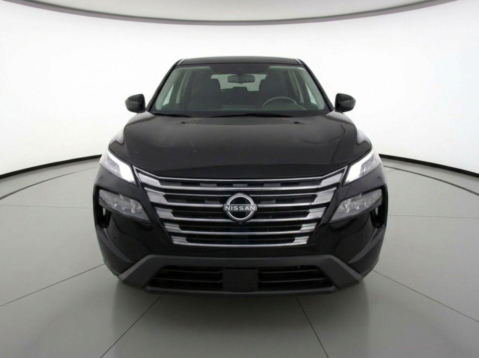 Used 2025 Nissan Rogue SV FWD image 2
