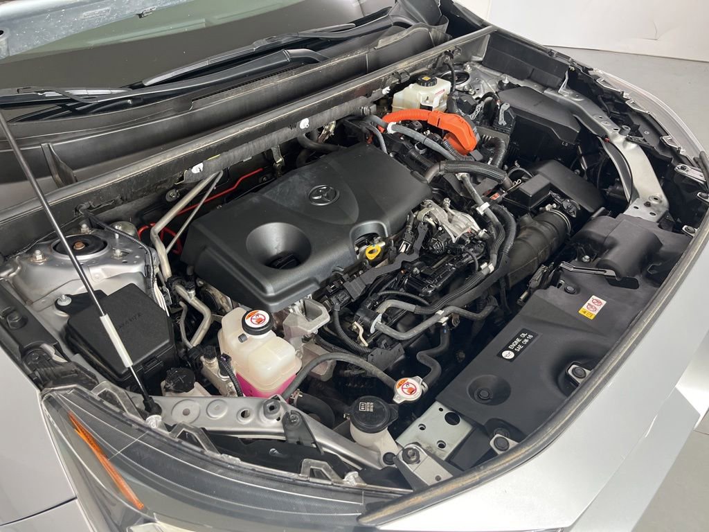 Used 2019 Toyota RAV4 XLE w/ Convenience Package AWD/4WD image 10