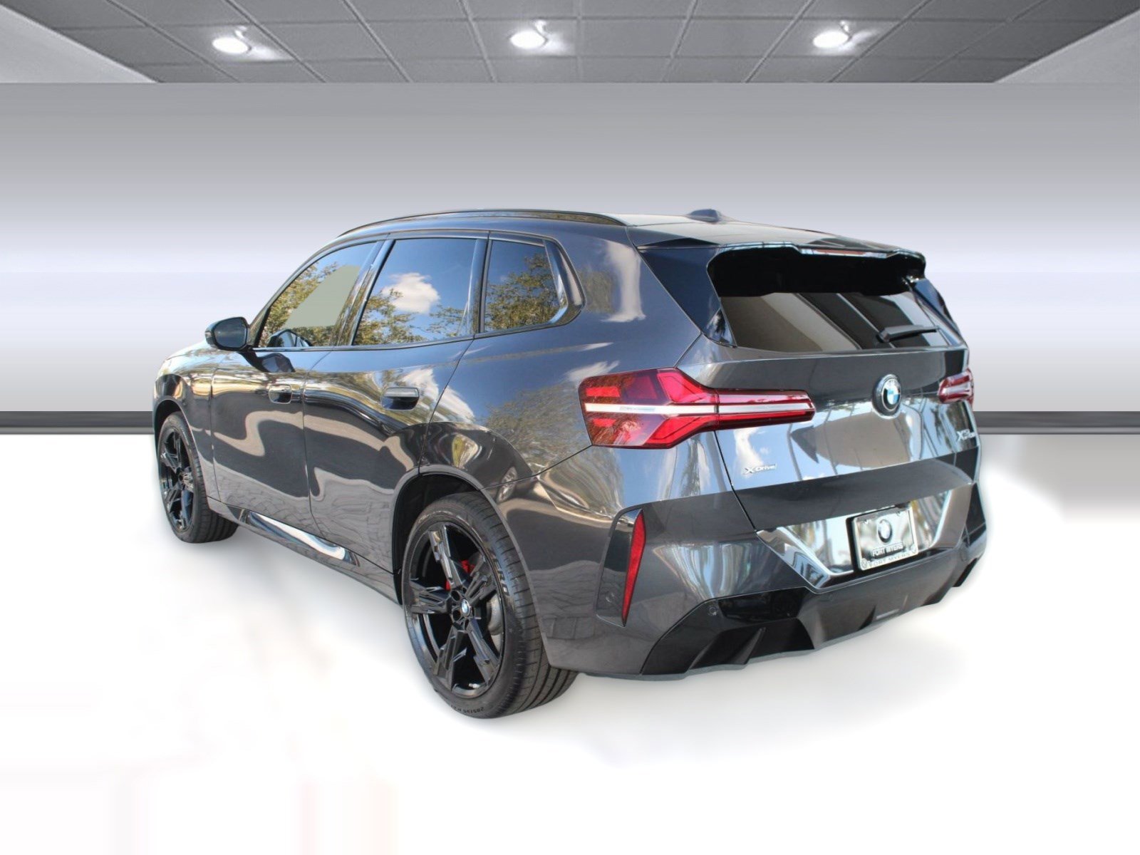 Certified 2025 BMW X3 xDrive30i w/ Premium Package image 3