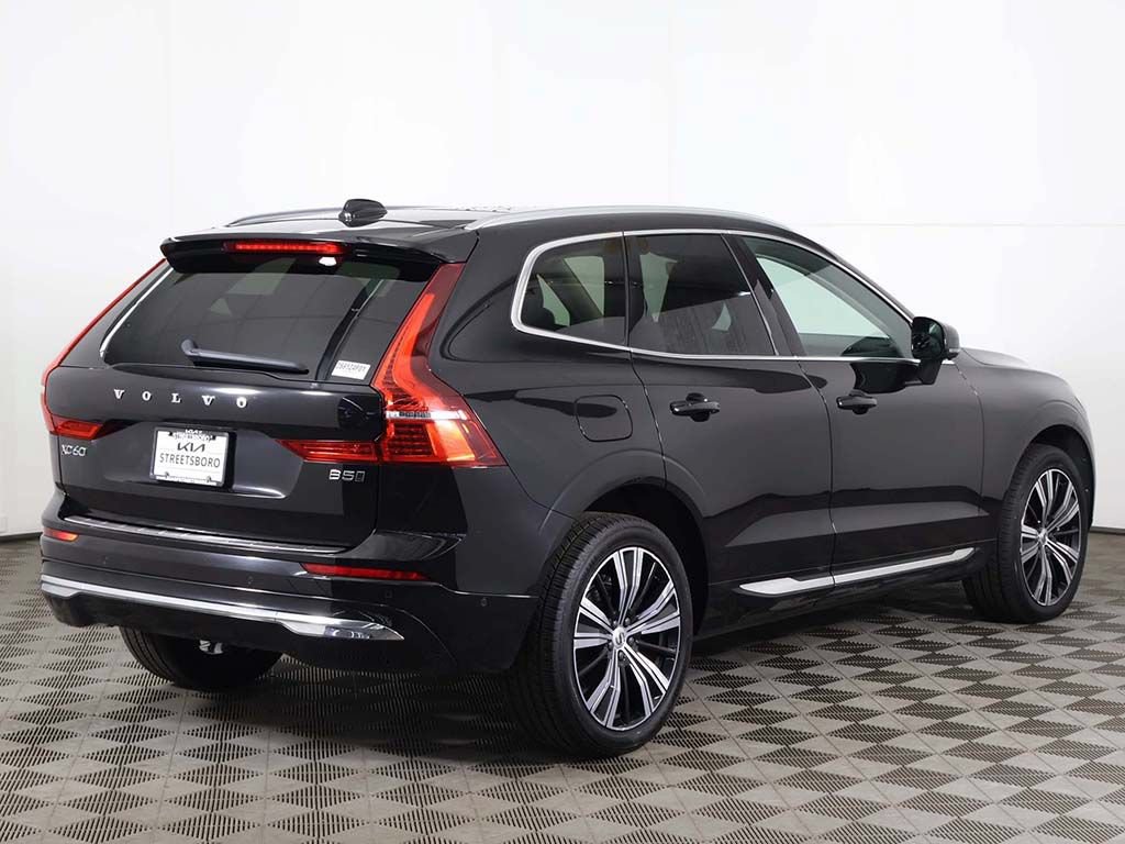 Used 2023 Volvo XC60 B5 Plus w/ Climate Package AWD/4WD image 14