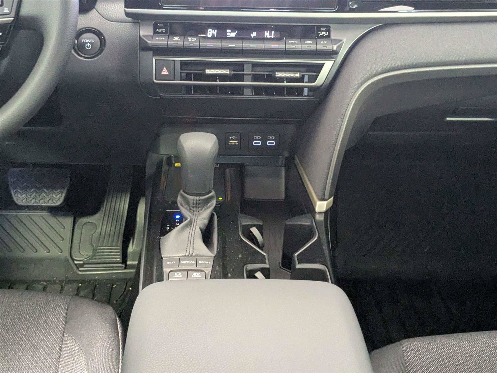 New 2026 Toyota Camry LE FWD image 28