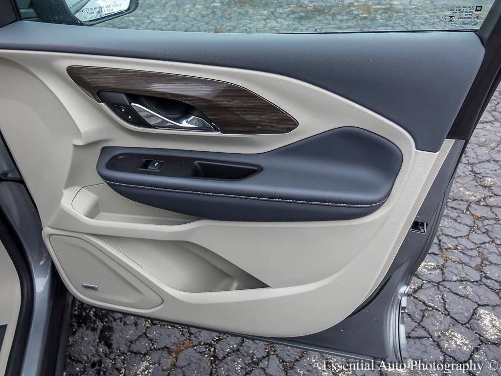 Used 2024 GMC Terrain Denali w/ Denali Premium Package image 30