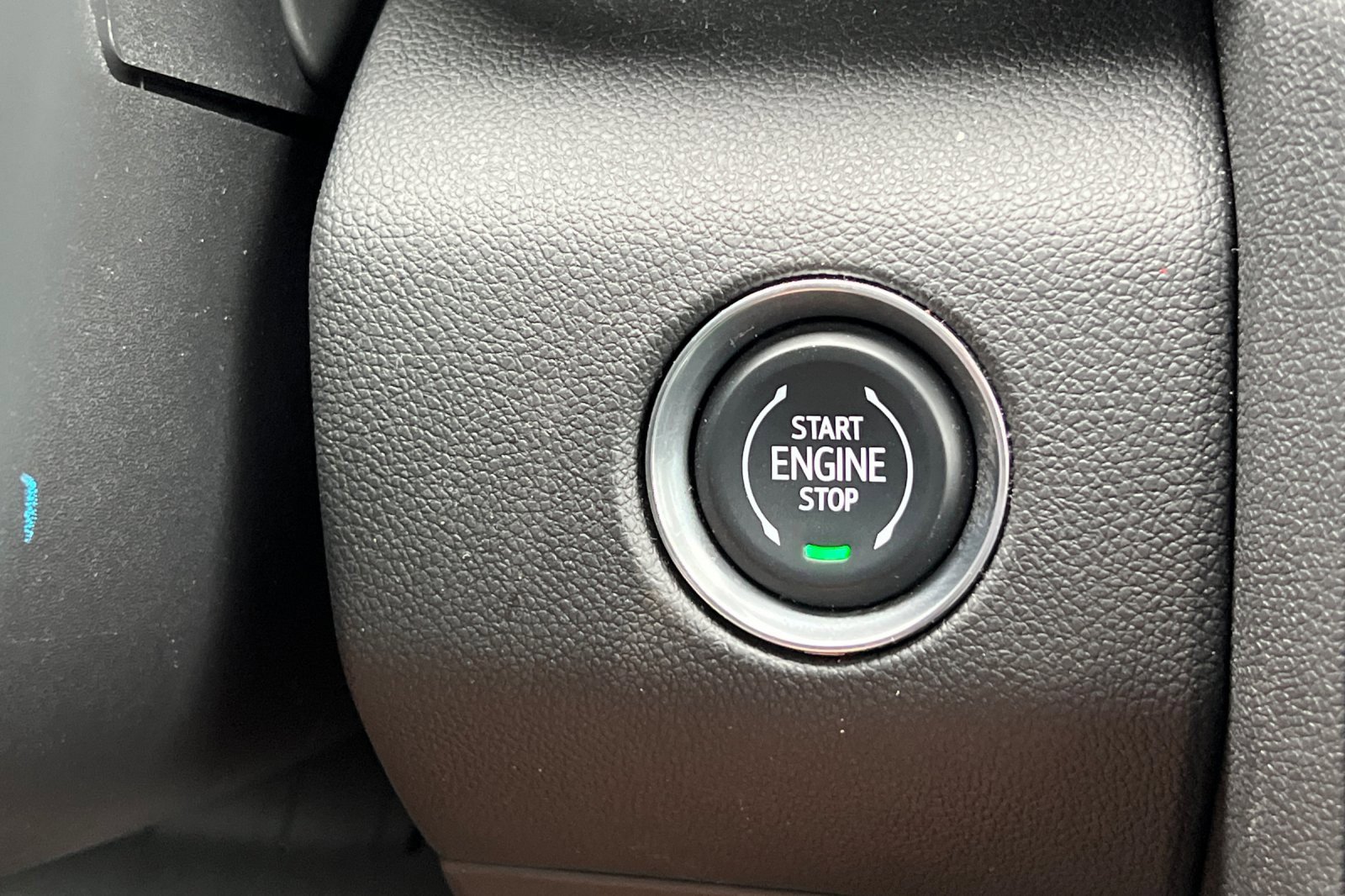 Used 2025 GMC Acadia Elevation image 21