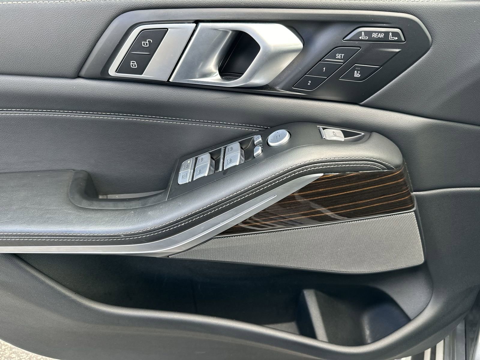 Used 2025 BMW X7 xDrive40i image 20