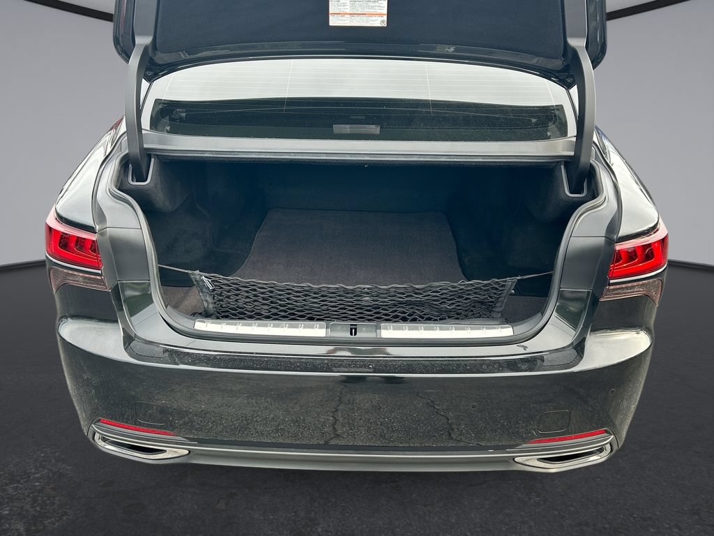 Used 2022 Lexus LS 500 w/ Interior Upgrade Package RWD image 13