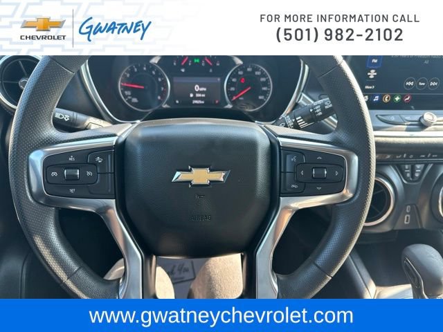 Used 2025 Chevrolet Blazer LT AWD/4WD image 16
