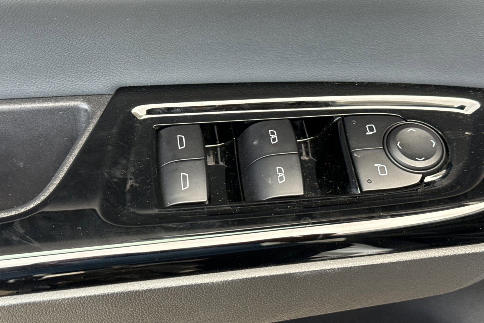 Certified 2025 Honda Prologue Touring image 13