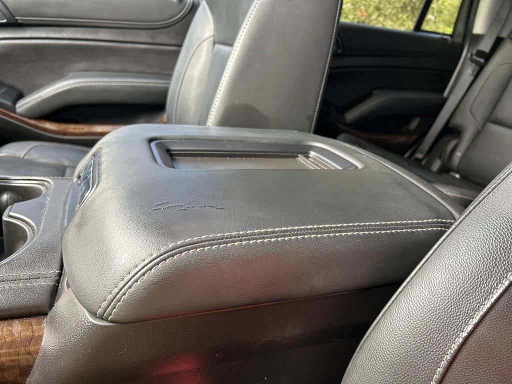 Used 2019 Chevrolet Tahoe LT w/ RST Edition image 34
