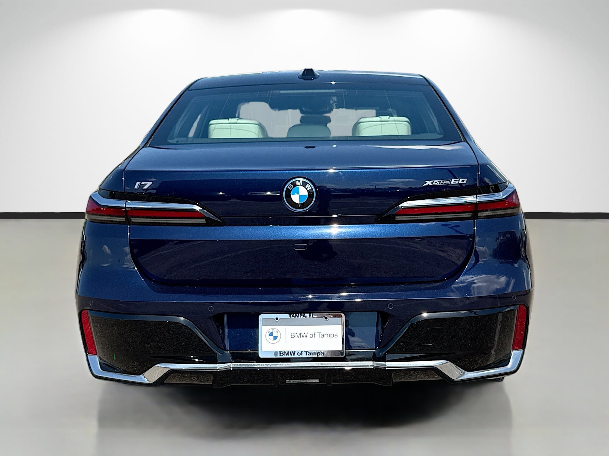Used 2023 BMW i7 xDrive60 image 4