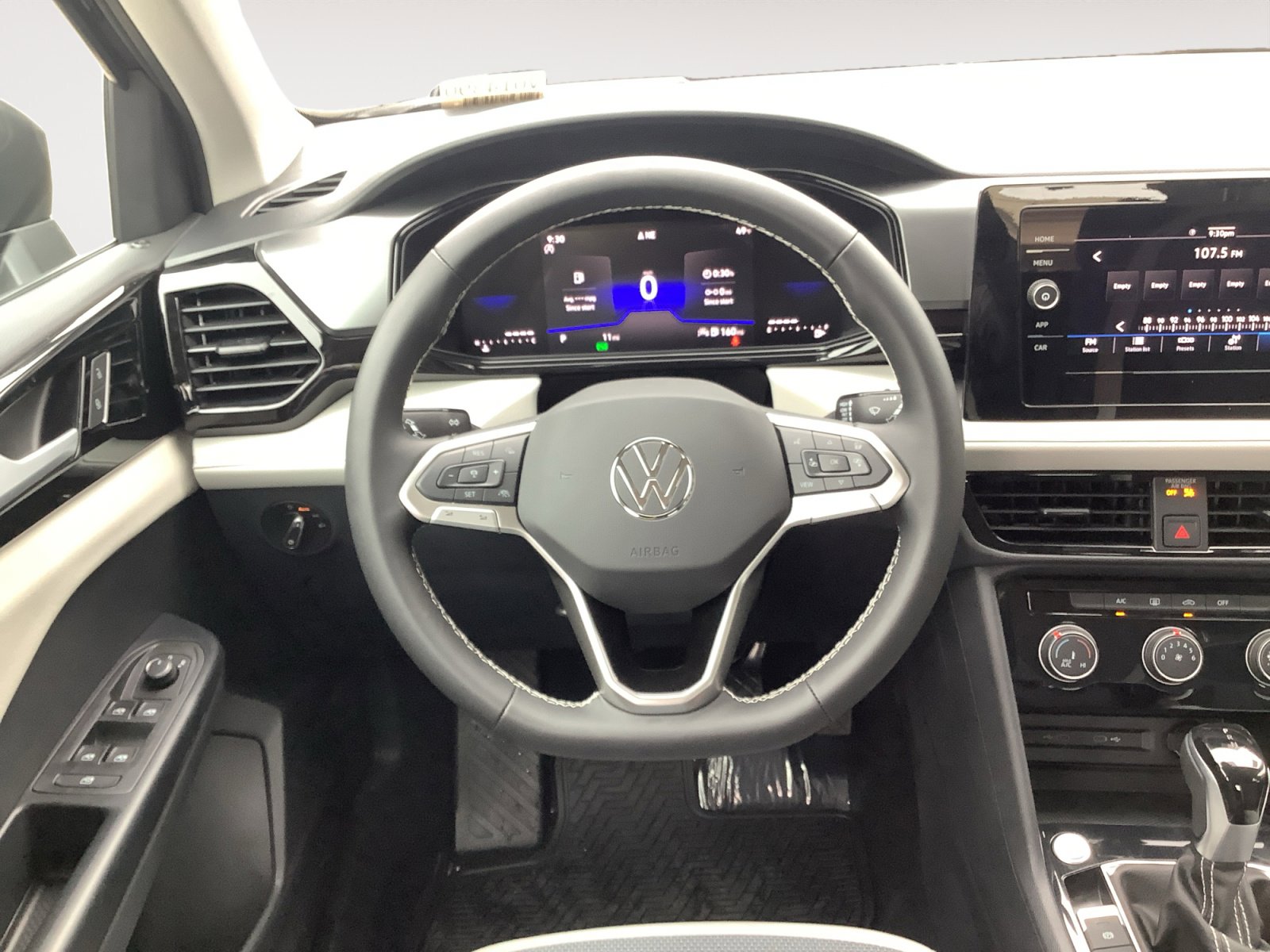 New 2026 Volkswagen Taos S image 15