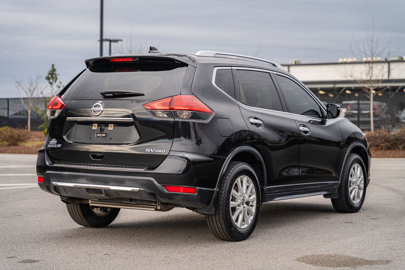 Used 2017 Nissan Rogue SV image 7