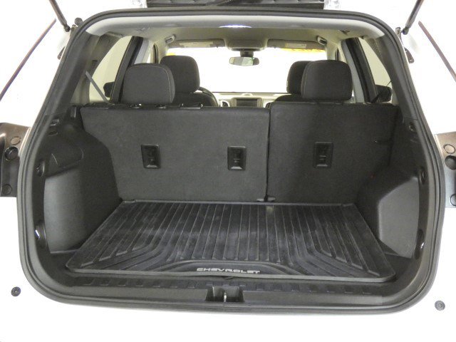 Used 2021 Chevrolet Equinox LT w/ LPO, Cargo Package image 16