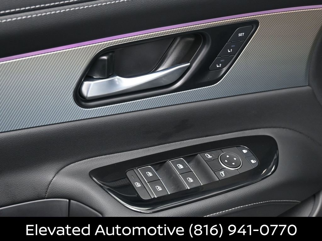Certified 2025 Nissan Murano SL AWD/4WD image 17