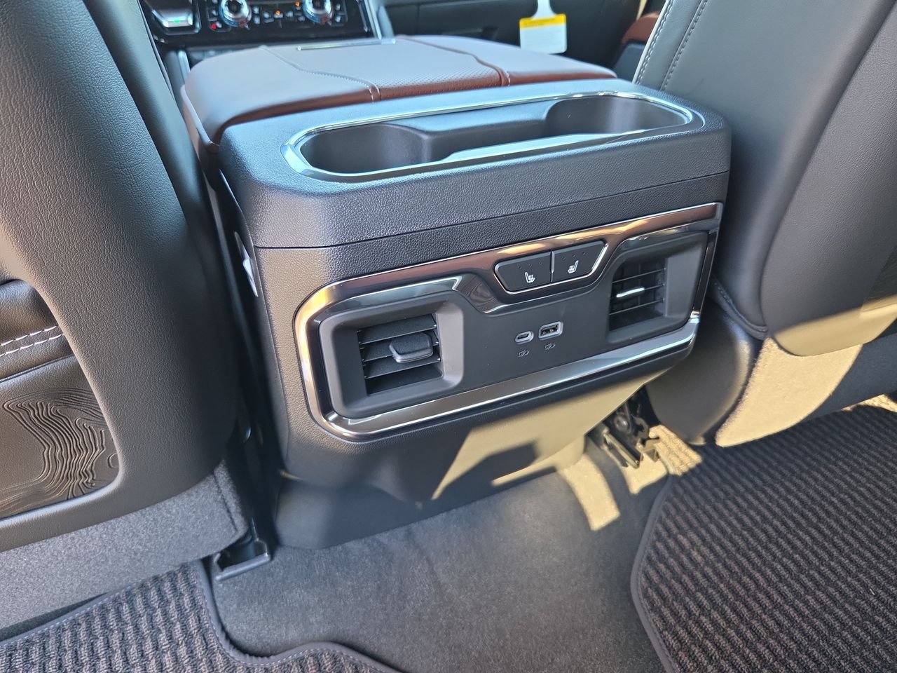 New 2026 GMC Sierra 3500 Denali Ultimate AWD/4WD image 22