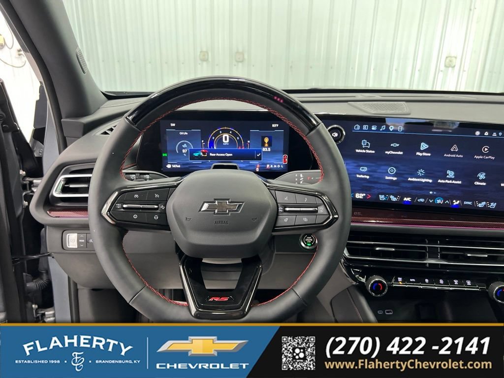 Used 2026 Chevrolet Traverse RS FWD image 28
