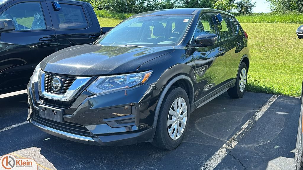 Used 2018 Nissan Rogue S AWD/4WD image 1