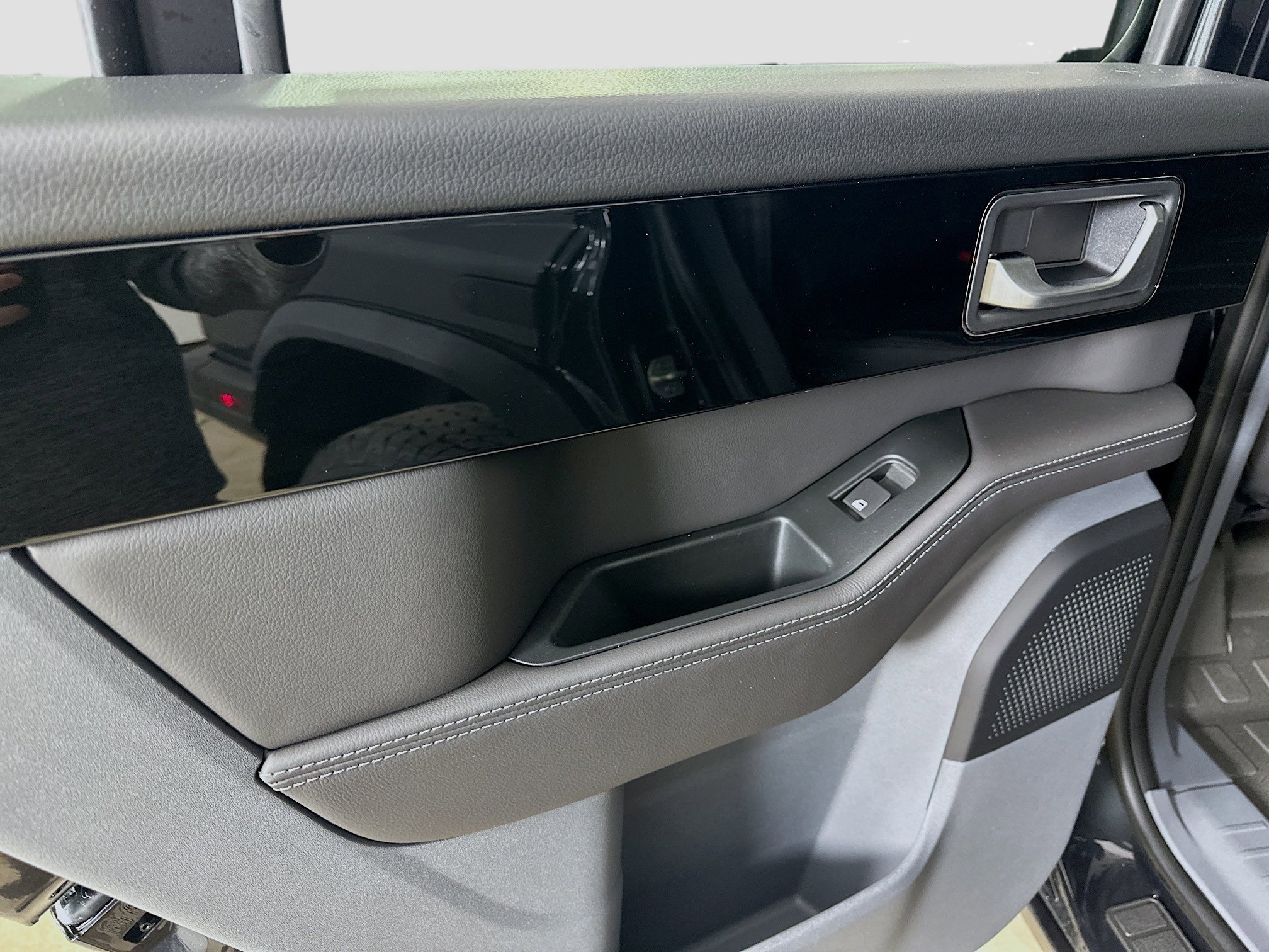 New 2026 INEOS Grenadier Station Wagon AWD/4WD image 36
