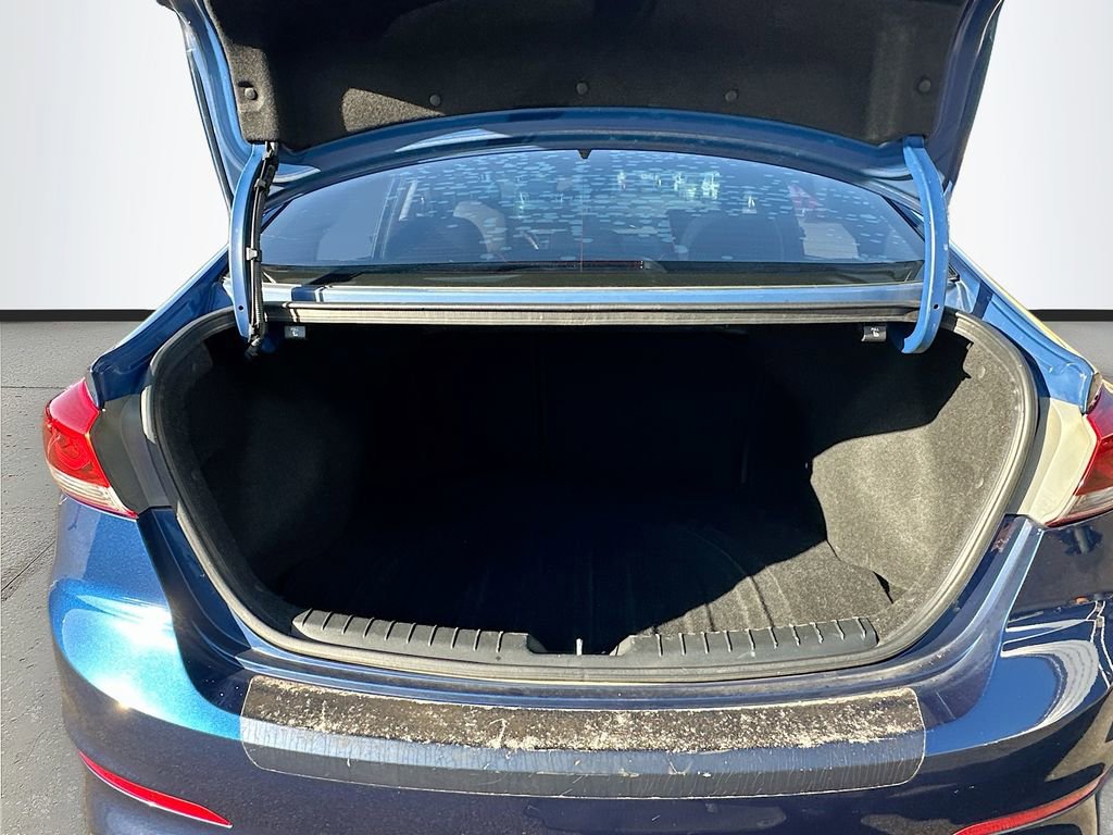 Used 2017 Hyundai Elantra Limited FWD image 24