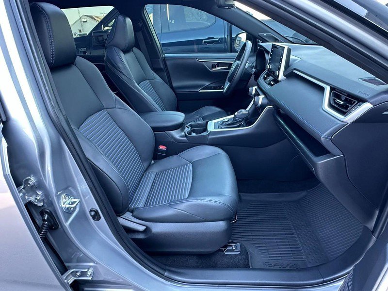 Used 2021 Toyota RAV4 XSE image 15