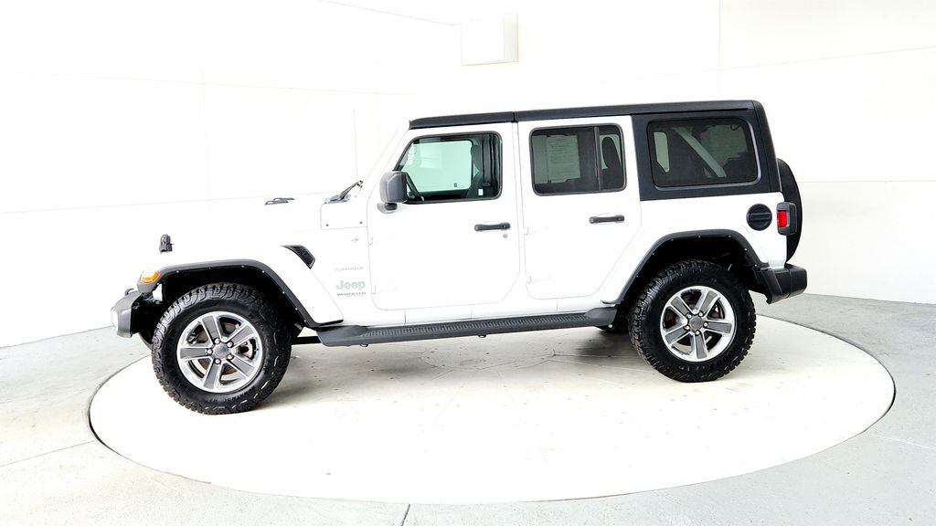Used 2022 Jeep Wrangler Unlimited Sahara w/ Cold Weather Group AWD/4WD image 3