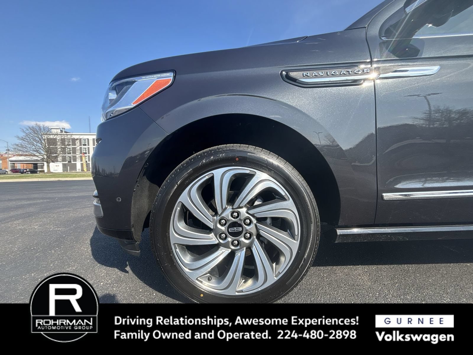 Used 2023 Lincoln Navigator L Reserve AWD/4WD image 12