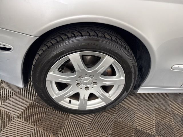 Used 2007 Mercedes-Benz E 350 4MATIC Sedan image 29