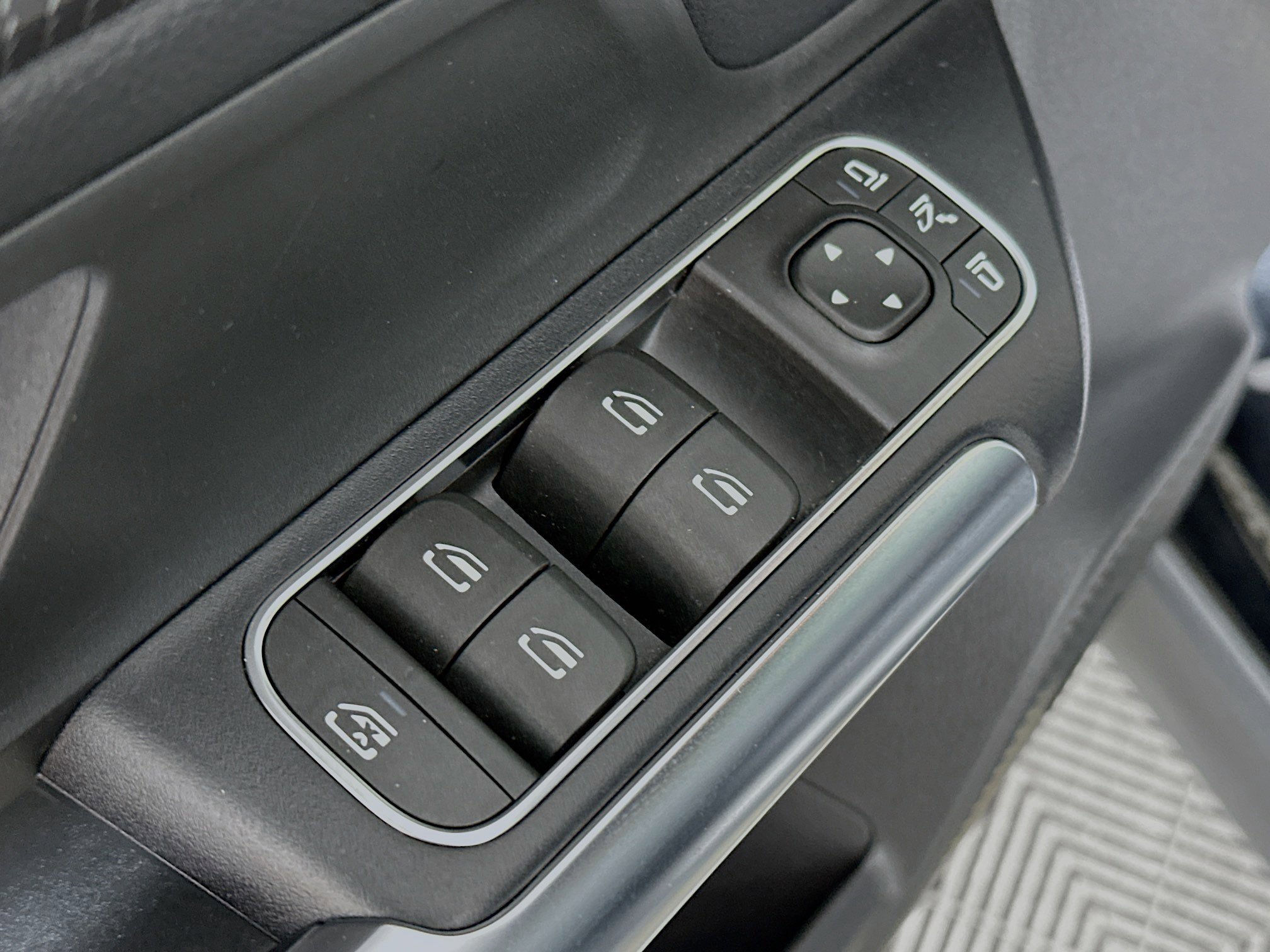 Used 2021 Mercedes-Benz GLA 250 4MATIC image 17