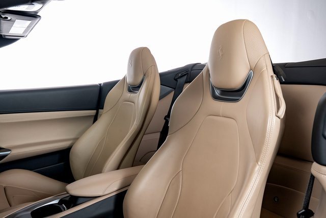 Used 2019 Ferrari Portofino image 21