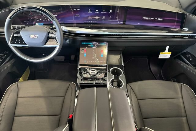 New 2026 Cadillac Escalade Sport w/ LPO, ONYX Package AWD/4WD image 13