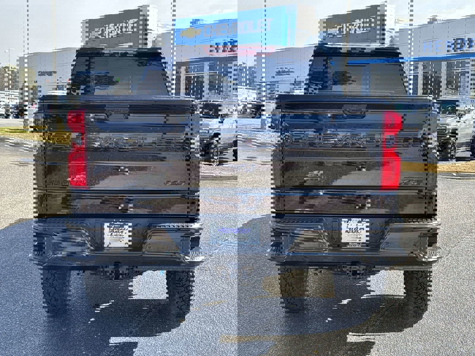 Used 2026 Chevrolet Silverado 1500 ZR2 w/ Dark Appearance Package image 8