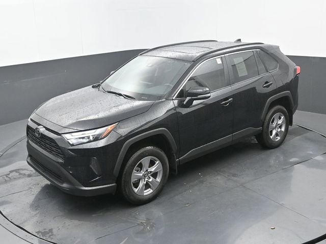 Used 2025 Toyota RAV4 XLE w/ Convenience Package image 31