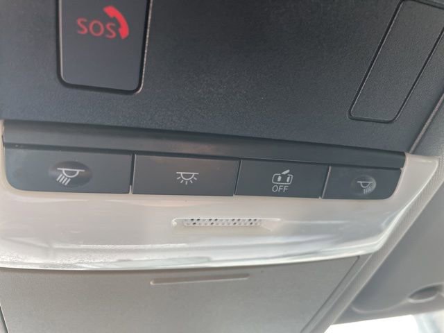 Used 2021 Nissan Rogue SV image 39