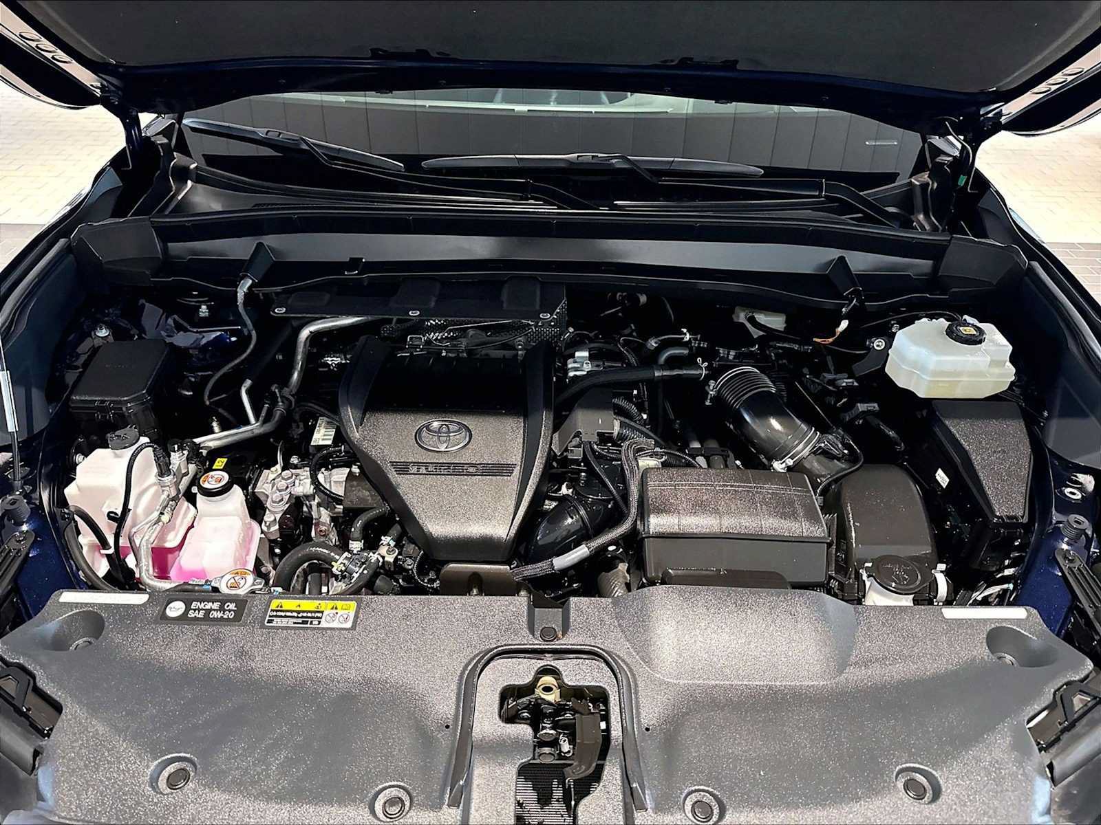 Used 2025 Toyota Grand Highlander AWD Hybrid image 24