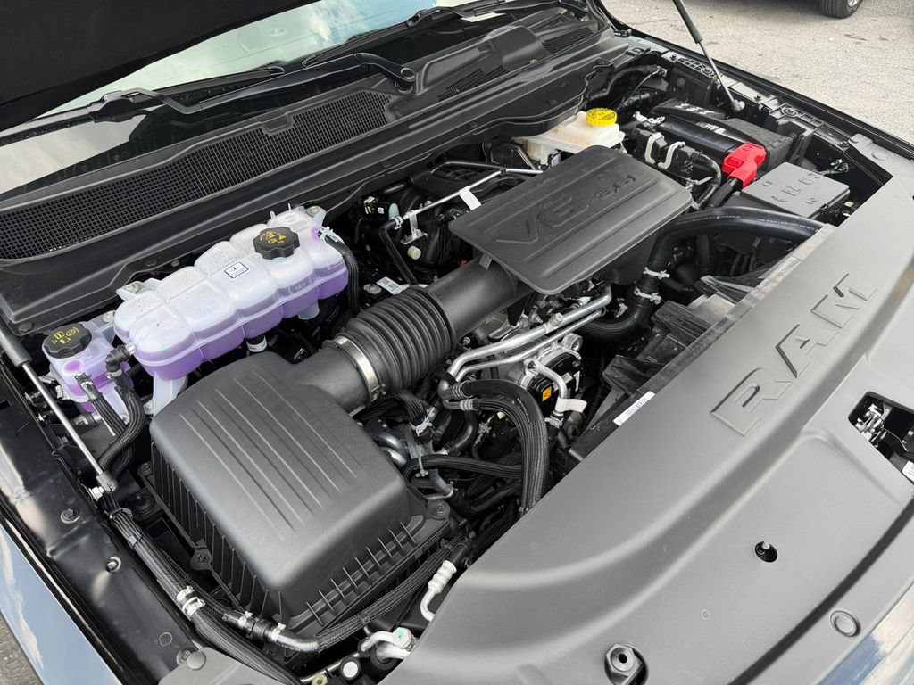 New 2026 RAM 1500 Express AWD/4WD image 20
